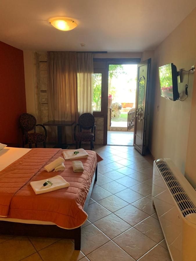 Hotel Giannis & Foteini Afytos Zewnętrze zdjęcie