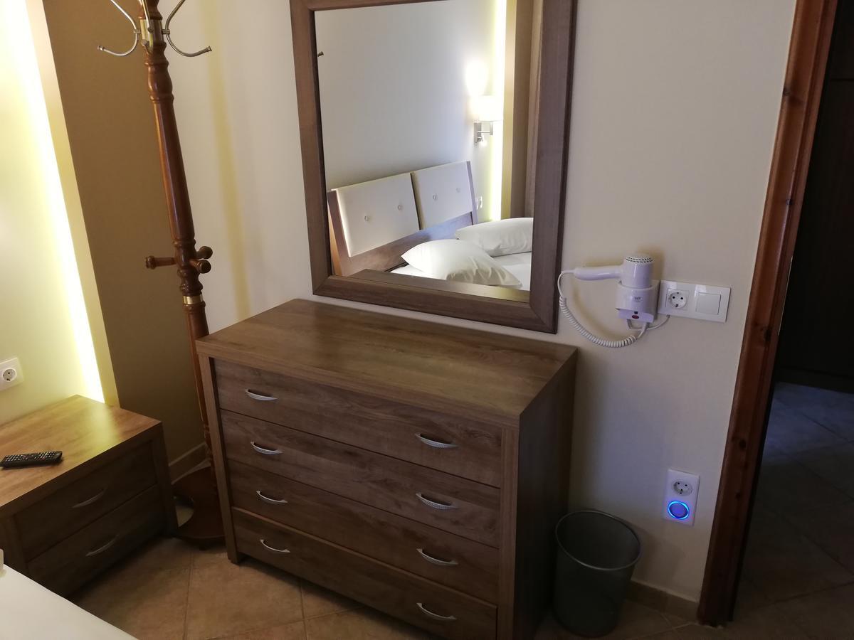 Hotel Giannis & Foteini Afytos Zewnętrze zdjęcie